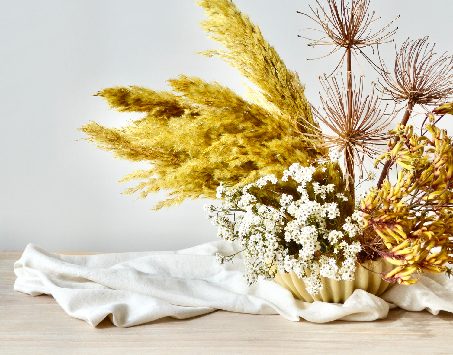 DRIED CORPORATE FLOWERS